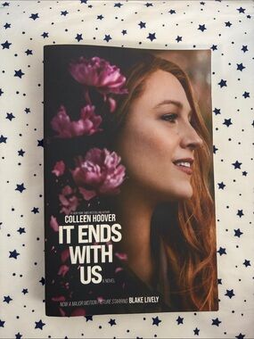 It Ends With Us by Colleen Hoover paperback